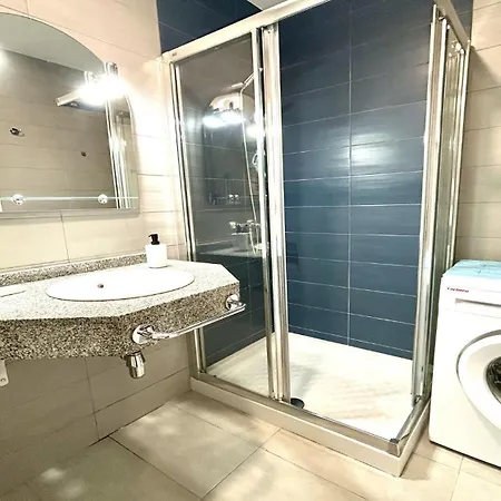 Welooveyou Colours Lighthouse Apartmán *